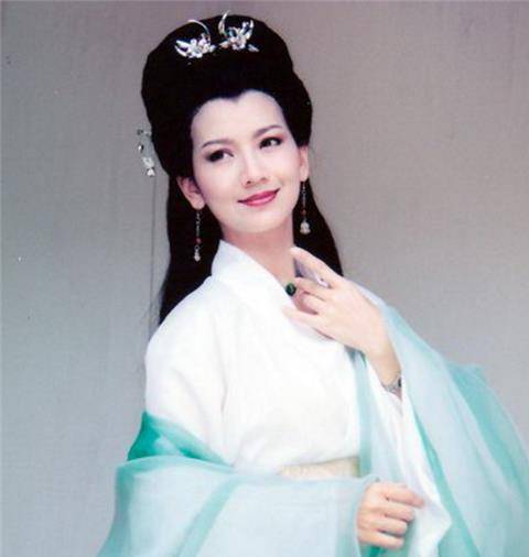 體毛與命運 俗語“男人無毛貴如金，女人有毛混半街”的古今解讀